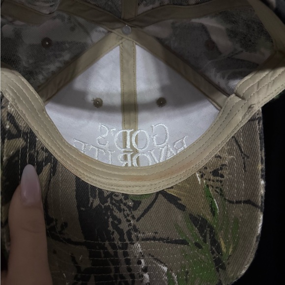Praying SSENSE ‘Gods Favourite’ Tree Camo Hat - Picture 4 of 5